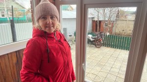 Обрезала розы// присыпала черноземом// борщ приготовила // испекла чебуреки//