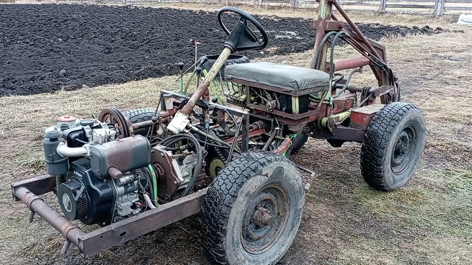 Самодельный минитрактор - погрузчик Скорпион. Обзор часть вторая.