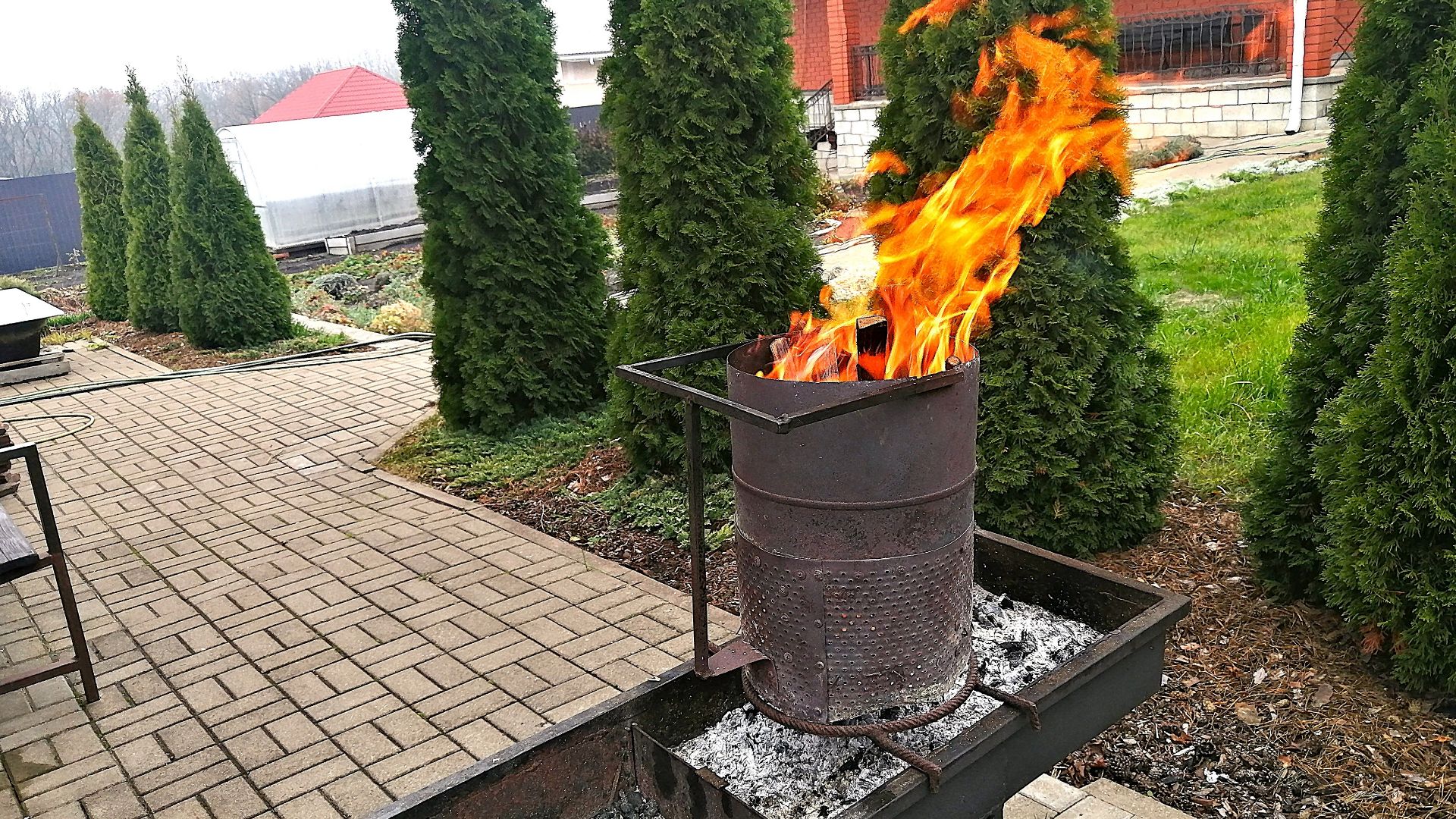 Стартер для розжига угля три года в работе смотреть онлайн