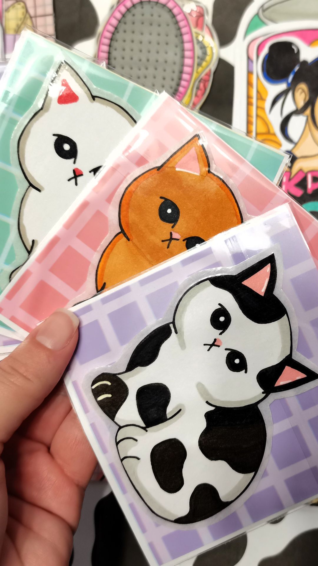 Котики😽Распаковка бумажных сюрпризов🎁Полное видео уже на канале!💕