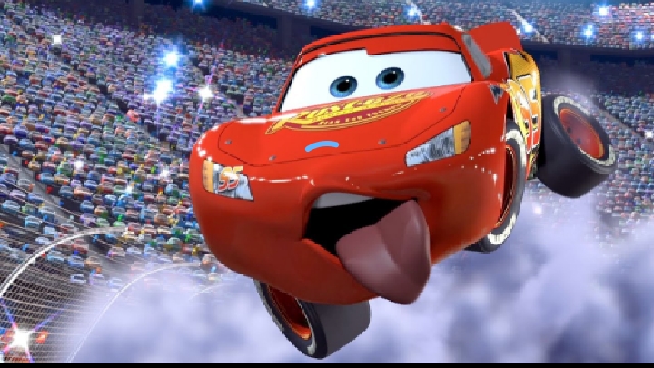 Молния Маквин ⚡ завоёвывает свой первый кубок Тачки смотреть онлайн