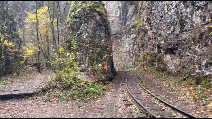 Гуамское ущелье. Идем по рельсам. смотреть онлайн