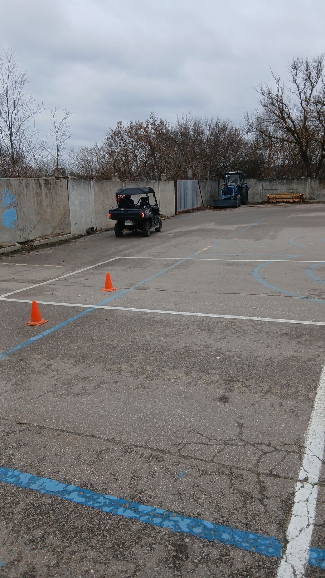 Техника на тракторные права