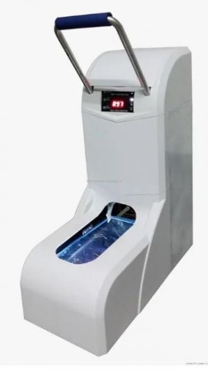 В НАШЕЙ ПОЛИКЛИНИКЕ - АВТОМАТ ДЛЯ ОДЕВАНИЯ БАХИЛ!!! И ЕЩЁ ОДИН АВТОМАТ!!!!