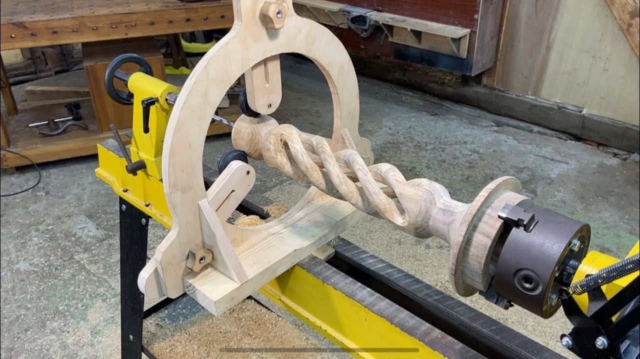 Спиральная лампа с абажуром. Токарная обработка дерева своими руками. Бронза, Дуб, Сосна. смотреть онлайн