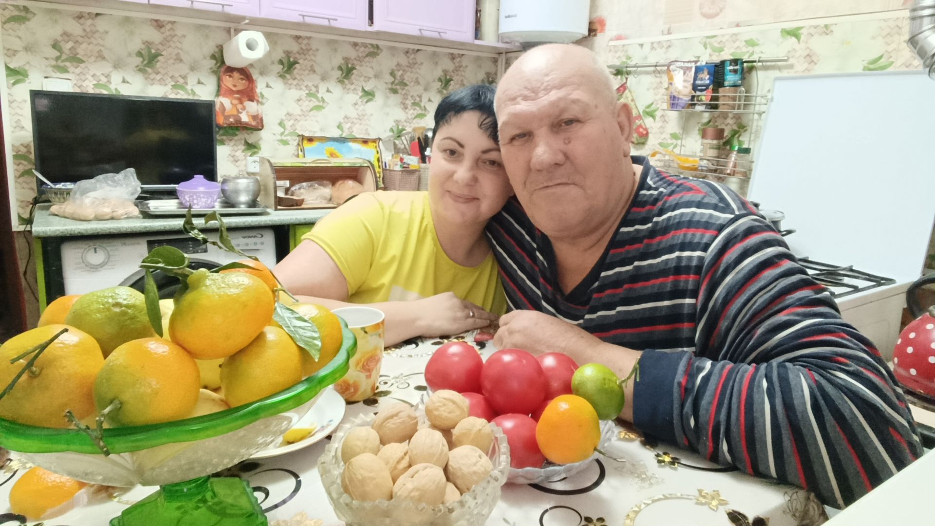 ДНЁМ ДЕЛИШКИ А ВЕЧЕР С ВАМИ, ПОВСЕДНЕВНАЯ ЖИЗНЬ смотреть онлайн