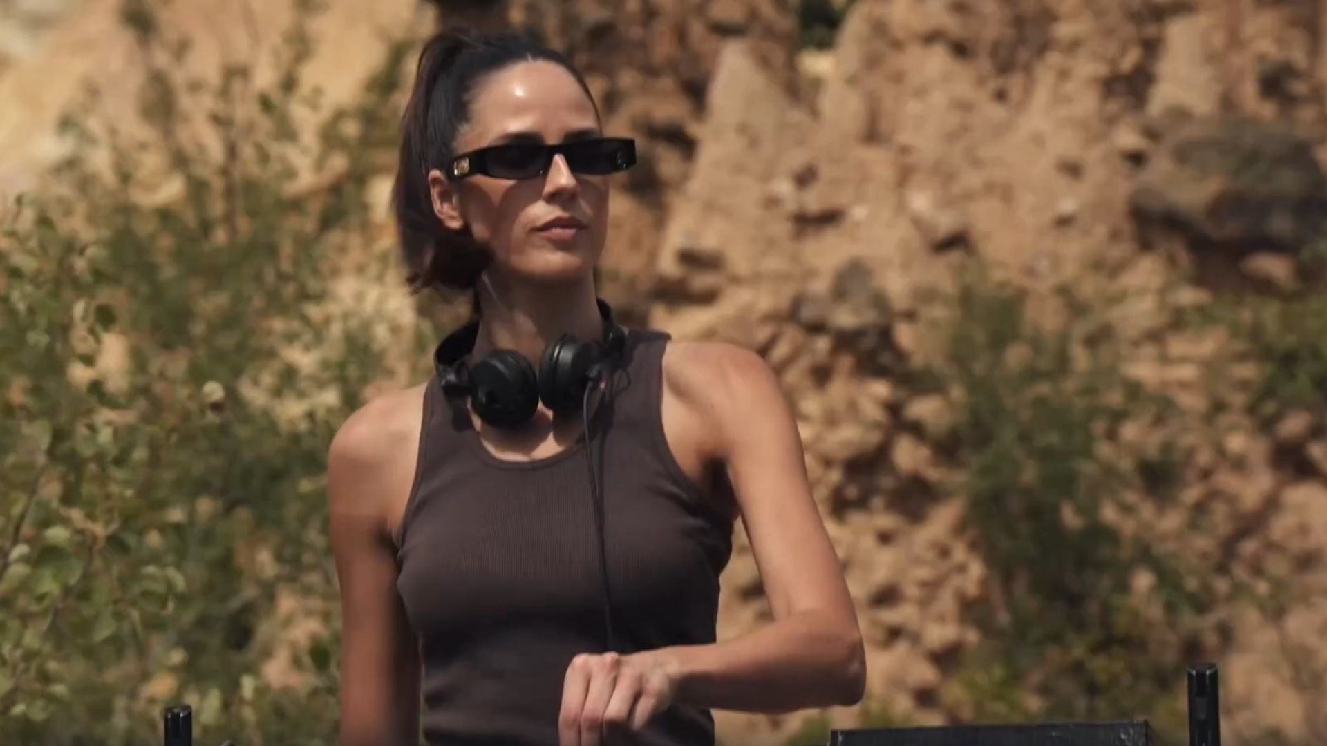 Brina Knauss at Devil’s Town, Serbia by TIMELESS смотреть онлайн