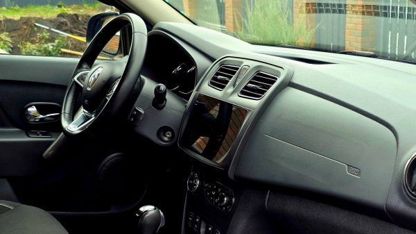 Renault Logan Stepway 2018 год