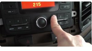 БЫСТРЫЙ СПОСОБ - РАЗБЛОКИРОВКА МАГНИТОЛЫ RENAULT-NISSAN LADA XRAY