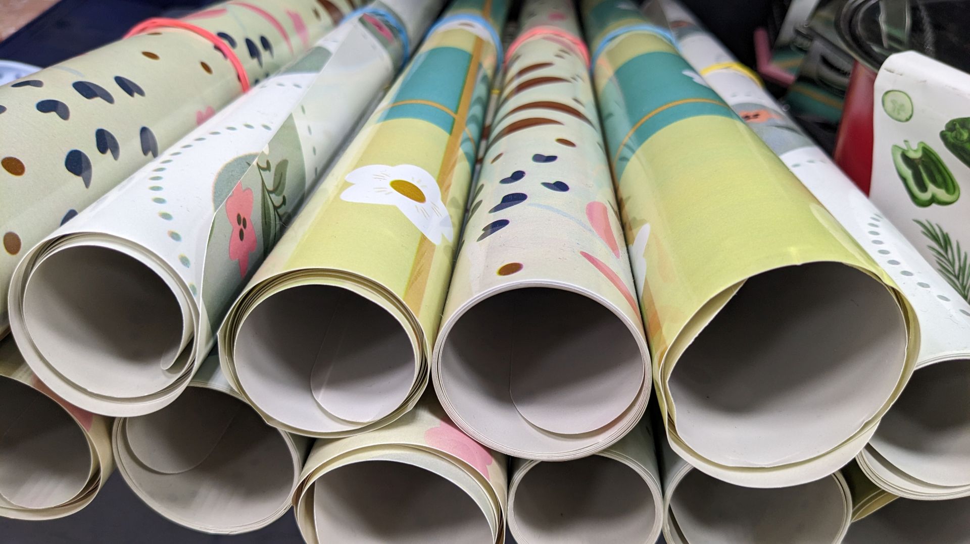 В Фикс Прайс привезли теплую обувь, алмазные наборы, органайзеры, посуду, декор. Большое поступление смотреть онлайн