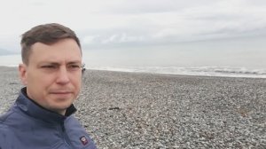 🌊 Золотая прогулка по пляжу Цандрыпш, Абхазия | Октябрь 2025