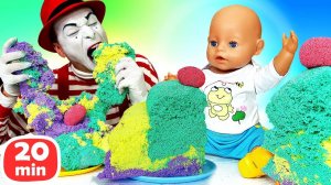 Мим Сэм готовит тортик для куклы Анабель и спасает её от крокодила!