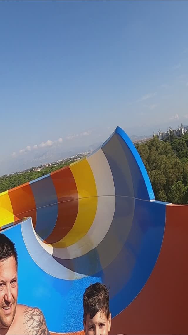 Водная горка BOOMERANGO — момент невесомости!