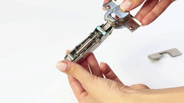 Петля Senza Soft — плавное закрывание и надёжная фиксация