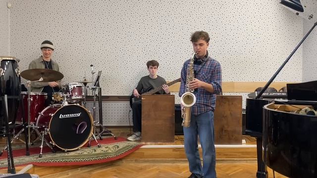 Максим Бахарь - Hide & Seek (Joshua Redman)