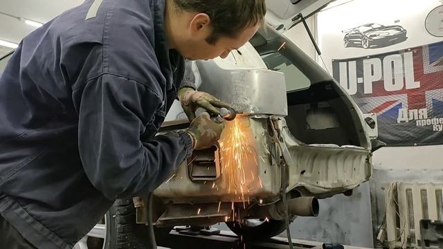 Subaru Legacy на полняк, осмотр и предмалярные работы смотреть онлайн