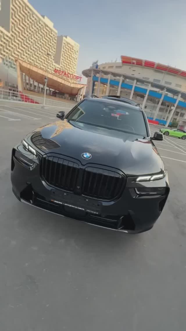 ОБЗОР BMW X7 xDrive 40i Luxury смотреть онлайн