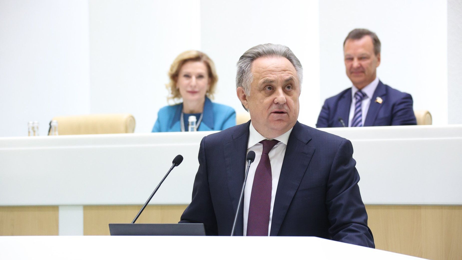 Выступление Виталия Мутко на пленарном заседании Совета Федерации смотреть онлайн