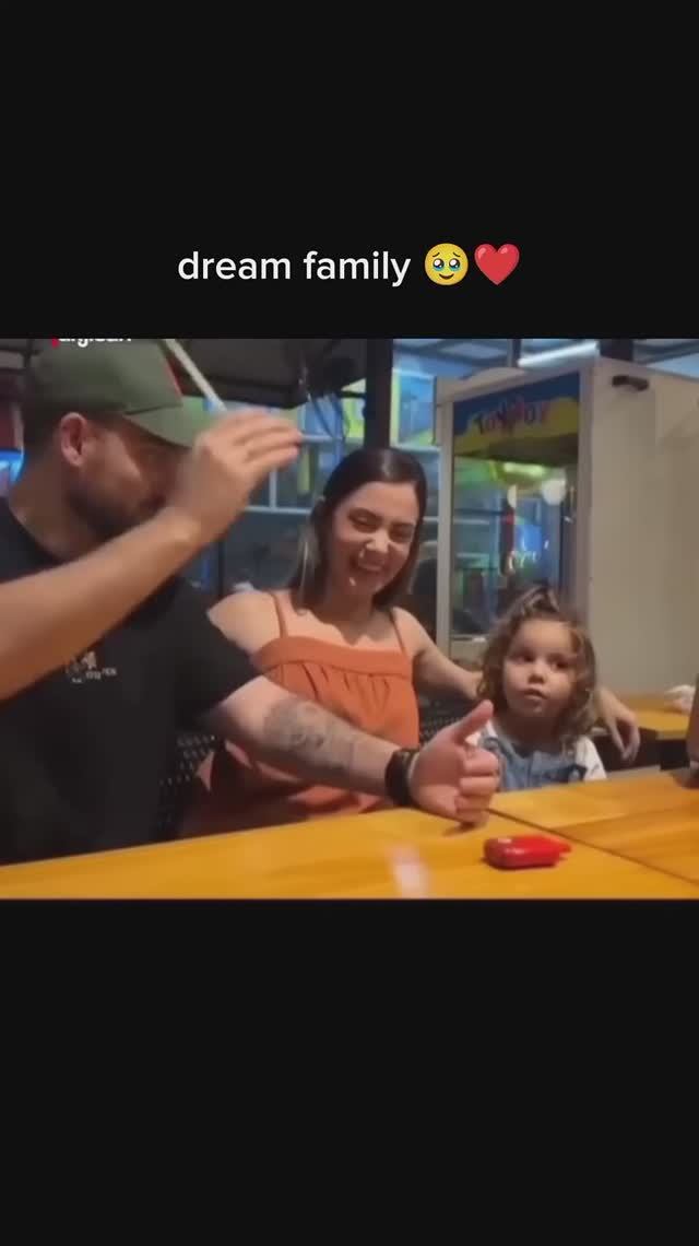 Семья мечты 🥹❤️ смотреть онлайн