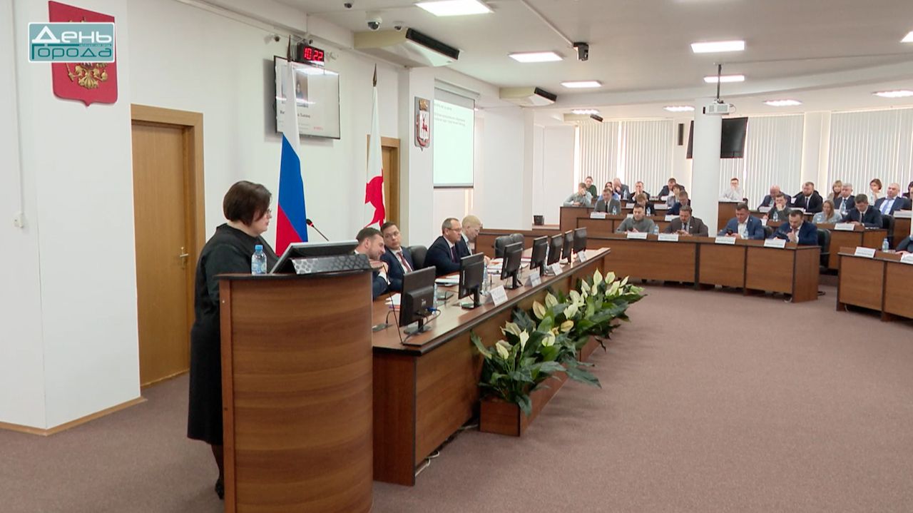 На внеочередном заседании городской Думы был принят новый Устав Нижнего Новгорода и корректировки в смотреть онлайн