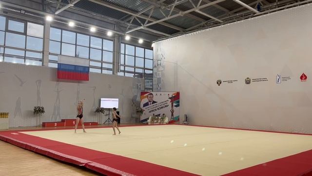 Женская пара 
13-19 лет ,Родичева  - Кузенкова 
ДК «Машиностроитель»
Балансовое Упражнение