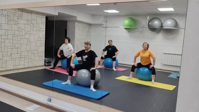 ЗДОРОВОЕ-ТЕЛО-с-фитболом смотреть онлайн