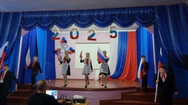 Музыкальный номер "Флаг России".mp4