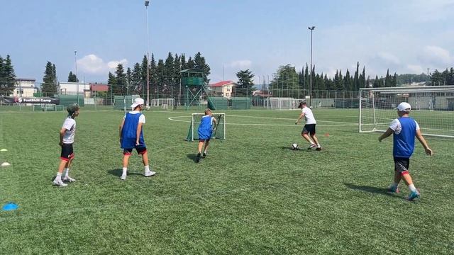 Турнир 3 на 3 в футбольном лагере FootSkill Camp