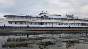 Теплоход на Оке