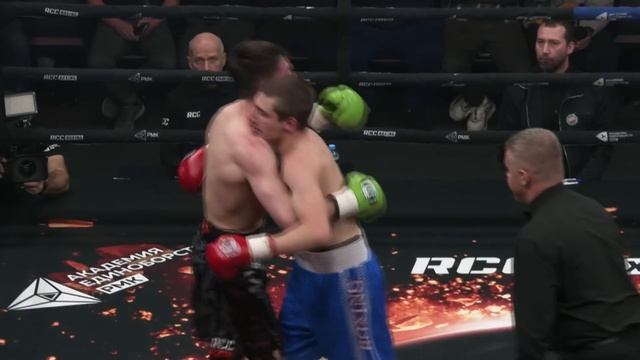 Самандар Алиев vs Магомедсалам Гойгов. Путь в RCC Boxing 8 смотреть онлайн
