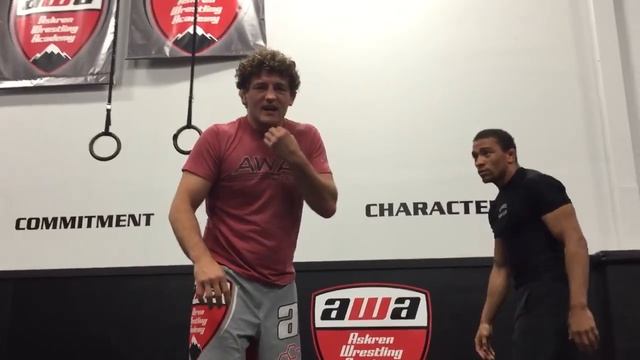 Part 1 Front Headlock Defense смотреть онлайн