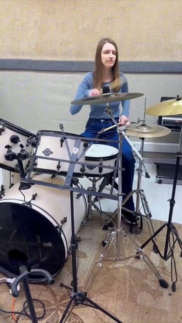 Ac/Dc - highway to hell на барабанах смотреть онлайн