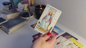 Его мысли , чувства , действия. Таро расклад.