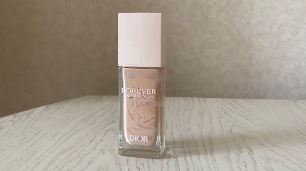 Тональная основа Dior Forever Natural Nude