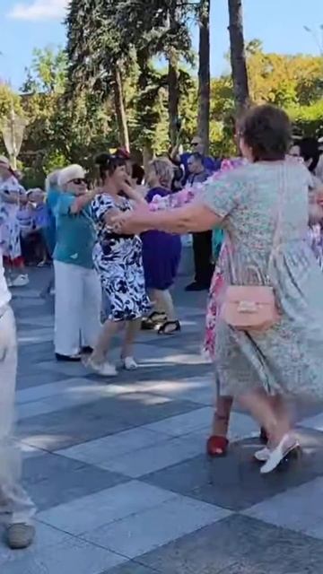 ТАНЦЮЄ ХАРКІВ #kharkiv #харьков смотреть онлайн