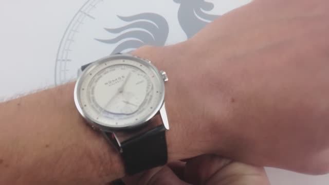 Обзор роскошных часов Nomos Glashutte Zurich Weltzeit