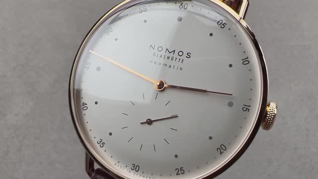 NOMOS Glasshütte Metro Neomatik 1180 Обзор часов NOMOS Glasshütte
