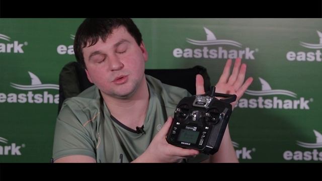 Прикормочные кораблики с эхолотом EastShark V1 Scavenger PRO  и  V4 Carpmate.