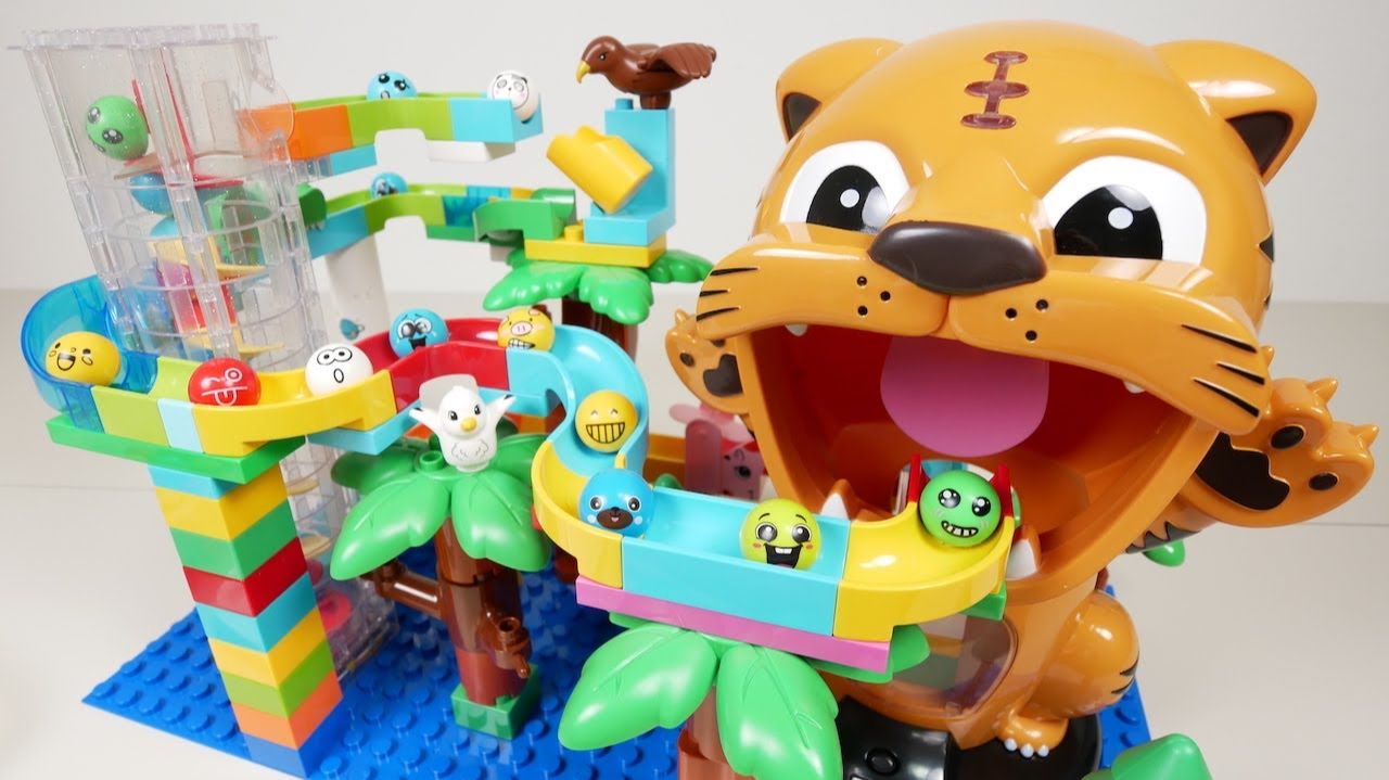 СТРОИМ ГОРКУ ДЛЯ ШАРИКОВ С ЛЬВЕНКОМ КАТАЕМ ШАРИКИ ДЛЯ ДЕТЕЙ ДЕТСКИЙ КАНАЛ ИГРАЛКИ-ЗАЛИПАЛКИ смотреть онлайн