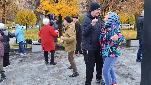 Я БУДУ ЖДАТЬ ТЕБЯ ОСЕННИМ ДОЖДЕМ❤️ ТАНЦЫ❤️ ХАРЬКОВ 2025 смотреть онлайн