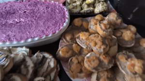 Наготовила как на свадьбу..