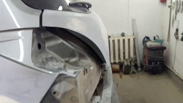 Nissan Tiida шпатлевание, грунтование. смотреть онлайн