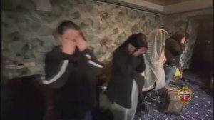 Столичные полицейские выявили в подвале дома в Кутузовском проезде притон для занятия проституцией