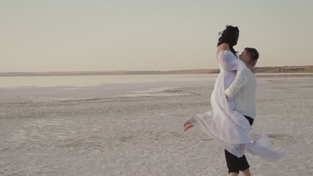 ЛЮБОВЬ К ТЕБЕ БЕЗМЕРНО ВЫСОКА смотреть онлайн