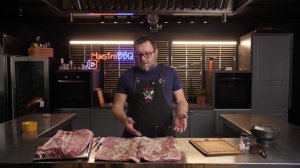 рулет из грудинки. Поркетта