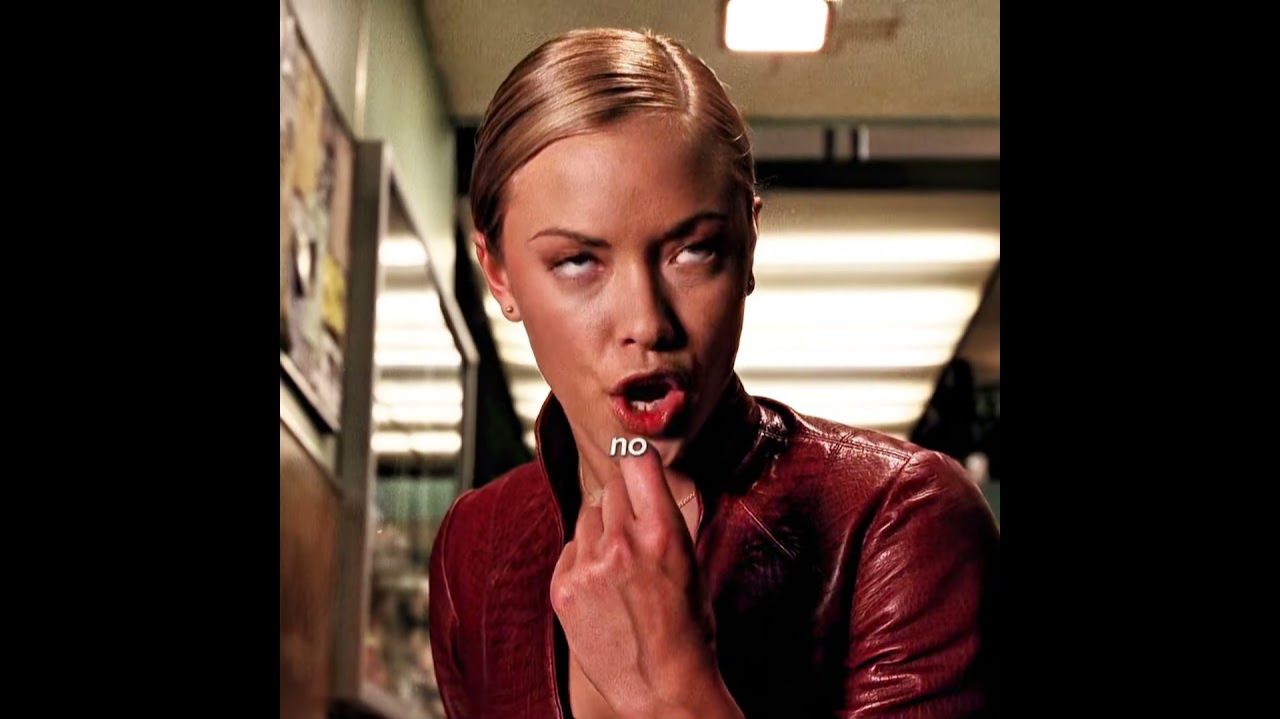 Сексуальная T-X смотреть онлайн