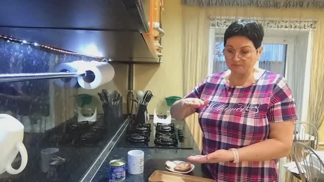 ПОСТНОЕ ТЕСТО НА ПИРОГ. / ОБЫЧНАЯ ЖИЗНЬ В СЕЛЕ смотреть онлайн