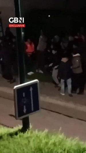 Беспорядки с мигрантами во Франции