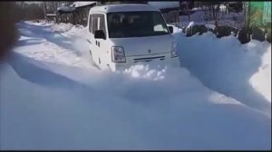 Suzuki Every 4WD.    Это Радио - На мурмулях.