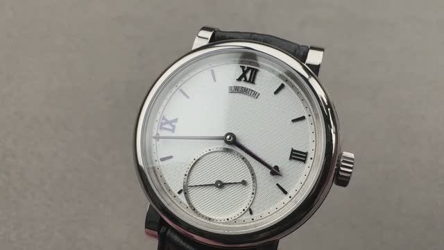 Обзор часов Roger W Smith Series 1 изготовленных на заказ